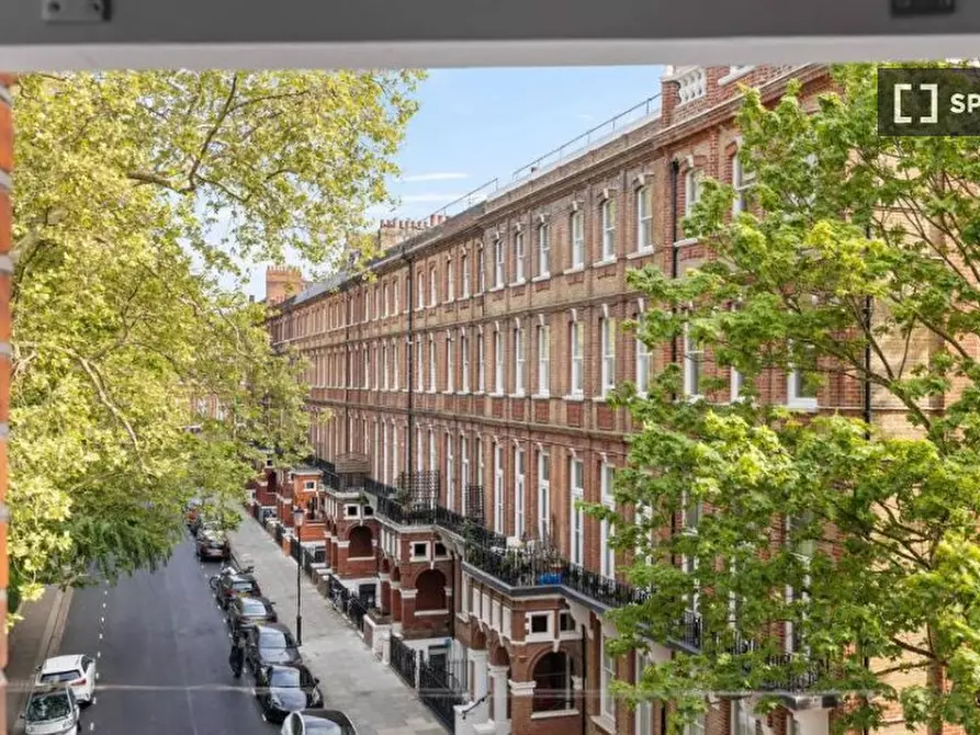 Immagine 6 di Appartamento in affitto  in flat a Kensington