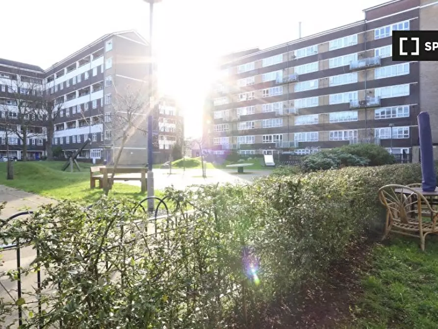 Immagine 2 di Camera condivisa in affitto  in Sheffield Square a Poplar