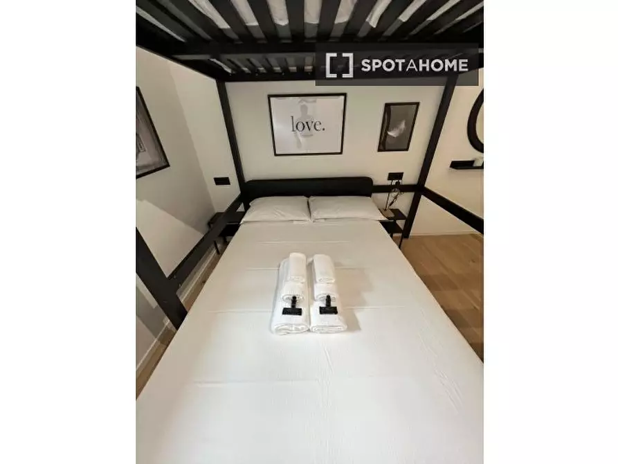 Immagine 17 di Appartamento in affitto  in Via Vallarsa a Milano