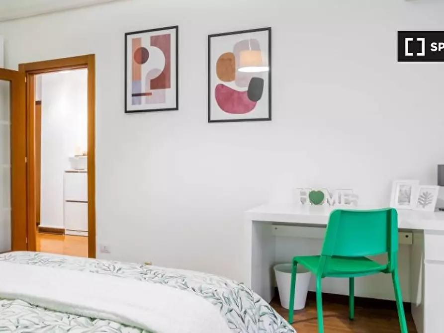 Immagine 4 di Camera condivisa in affitto  in Via Tavazzano a Milano