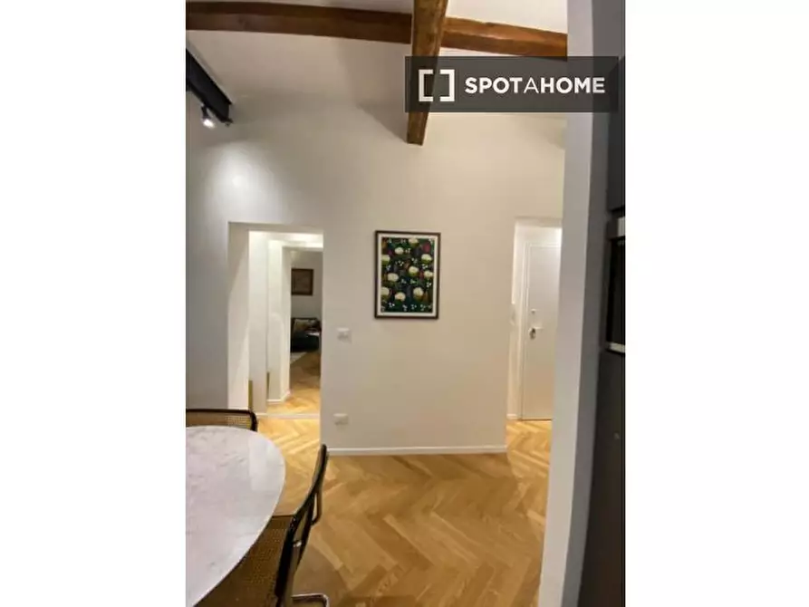 Immagine 2 di Appartamento in affitto  in Via Santo Stefano a Bologna