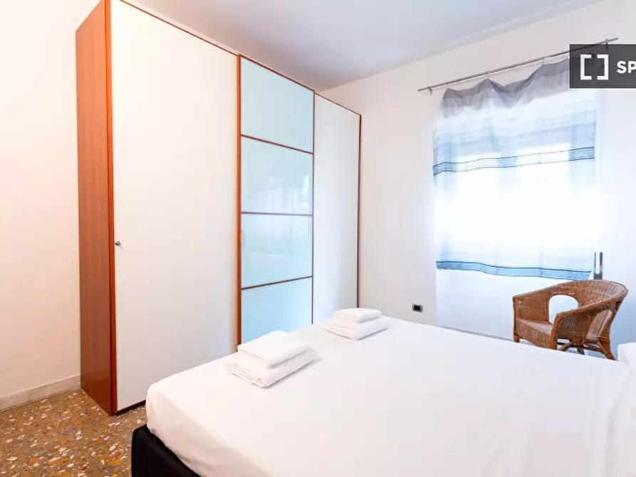 Immagine 9 di Appartamento in affitto  in Via dei Sergii a Roma