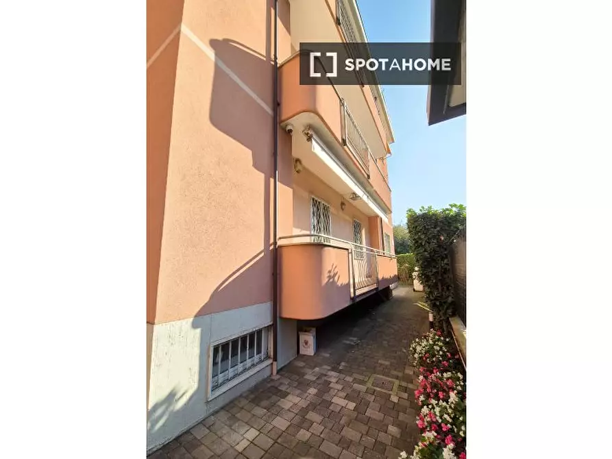 Immagine 5 di Ufficio in affitto  in Via Alfredo Comandini a Milano