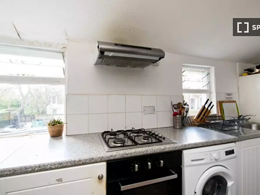 Immagine 9 di Camera condivisa in affitto  in A Pratt St. a Camden Town