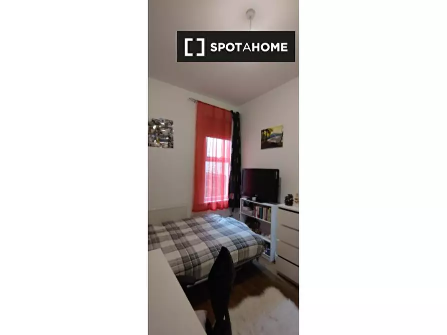 Immagine 4 di Camera condivisa in affitto  in Prince Regent Ln a East Ham