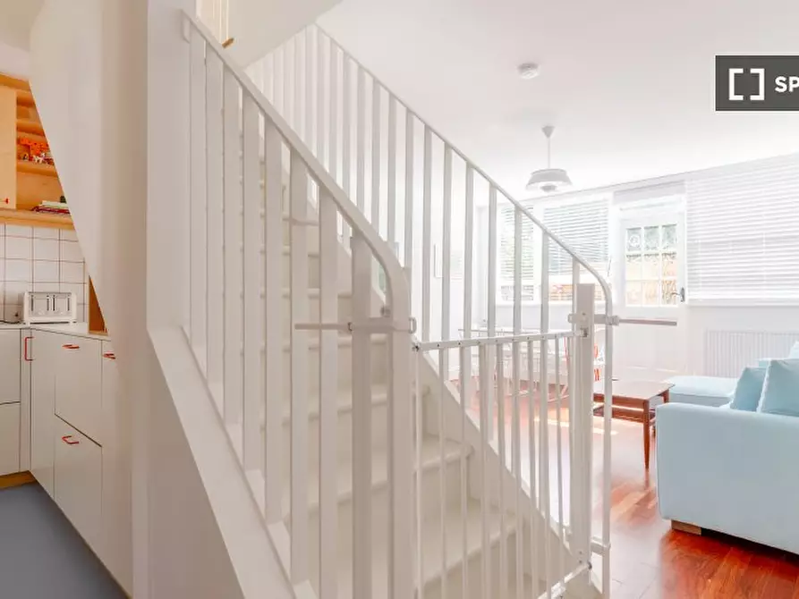Immagine 7 di Appartamento in affitto  in Crondall Ct a Islington