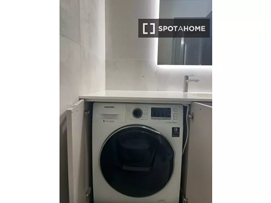 Immagine 4 di Ufficio in affitto  in Via Cilicia a Roma