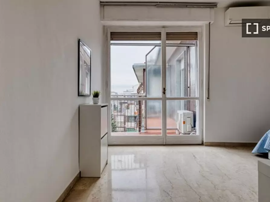 Immagine 10 di Camera condivisa in affitto  in Via Maniago a Milano