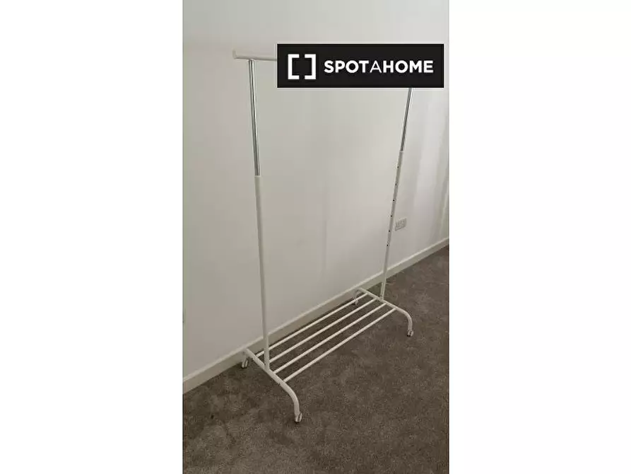 Immagine 4 di Camera condivisa in affitto  in Copenhagen Pl a Poplar