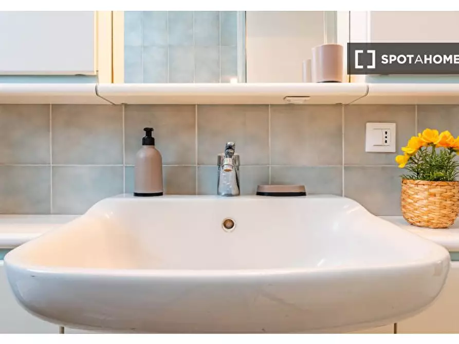 Immagine 9 di Camera condivisa in affitto  in Via Eugenio Donadoni a Milano