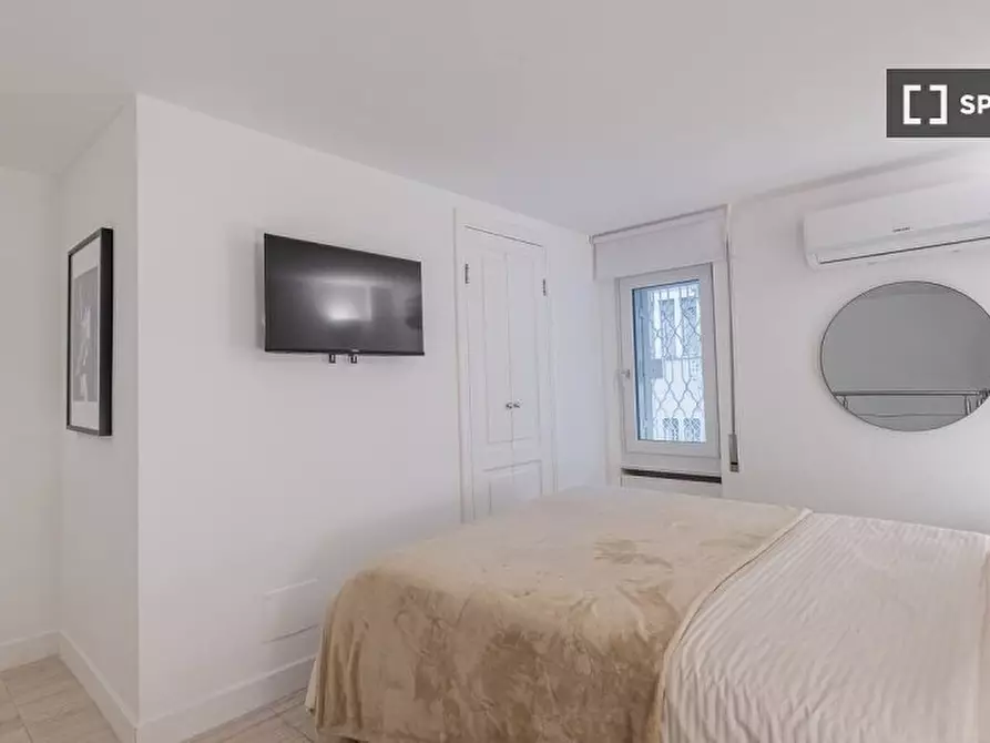 Immagine 11 di Appartamento in affitto  in Via Archimede a Roma