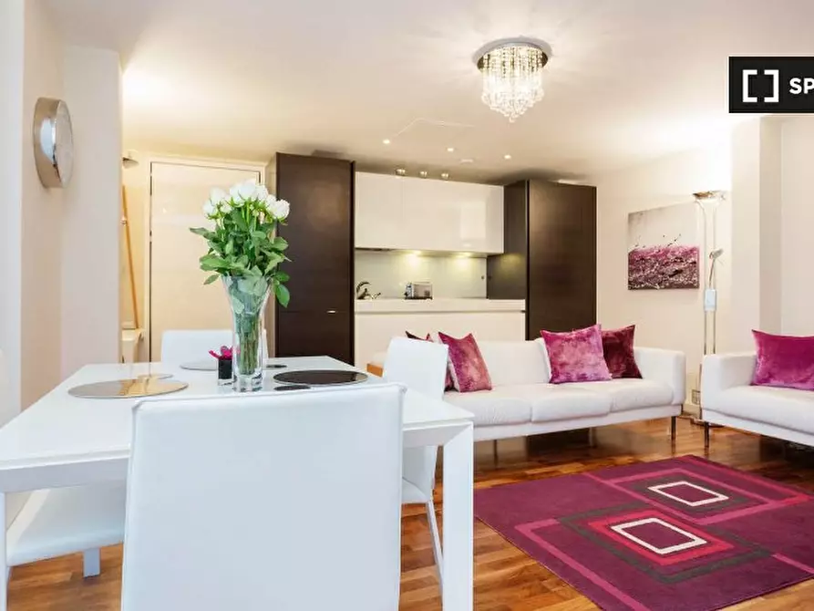 Immagine 2 di Appartamento in affitto  in Lamb's Passage a Islington