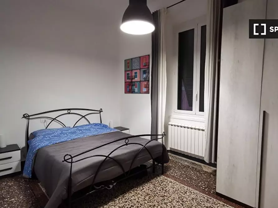 Immagine 5 di Camera condivisa in affitto  in Via Venezia a Genova