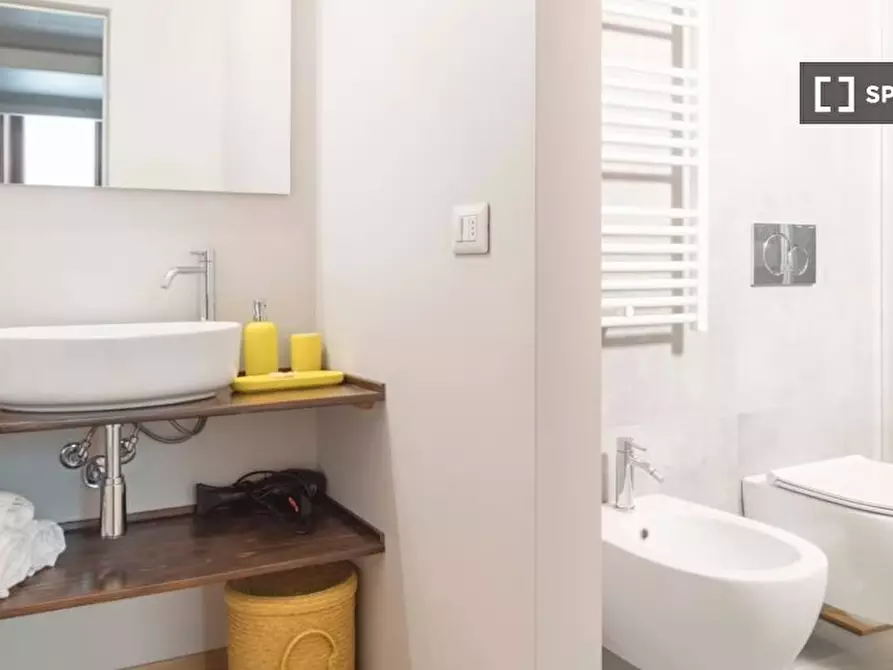 Immagine 13 di Appartamento in affitto  in Via Francesco Londonio a Milano