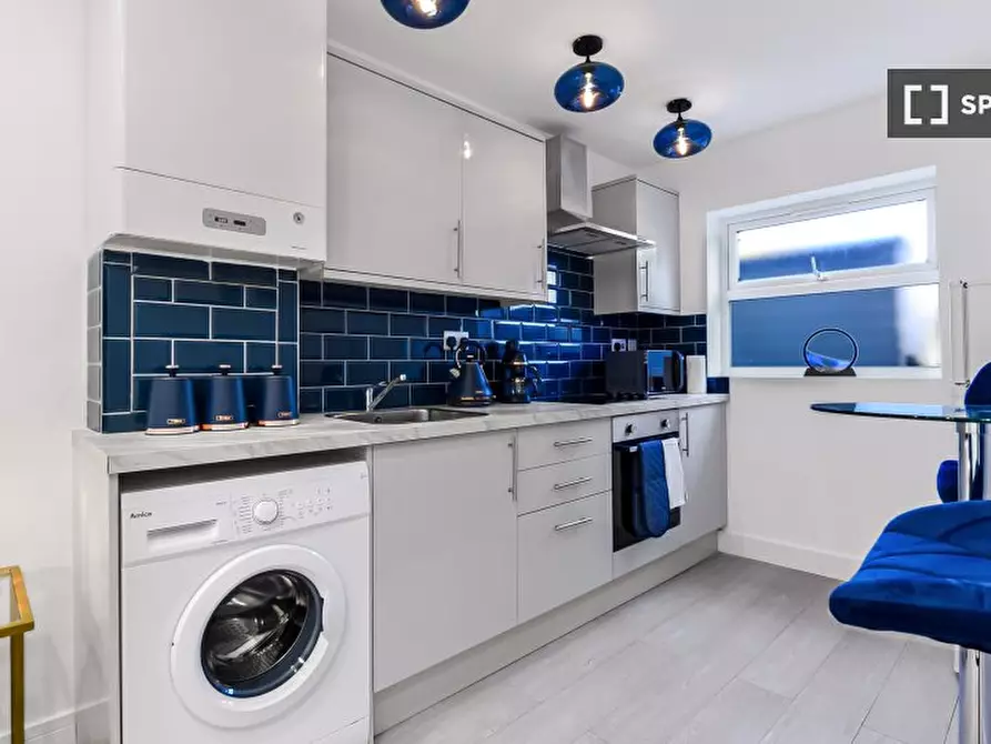 Immagine 13 di Appartamento in affitto  in flat a Tottenham