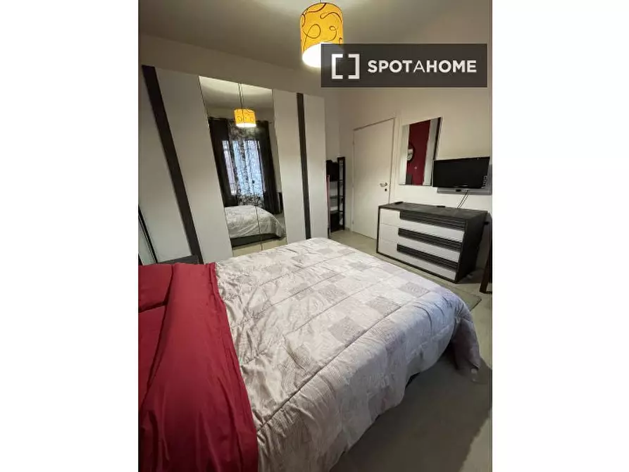 Immagine 18 di Camera condivisa in affitto  in Piazza Agrippa a Milano