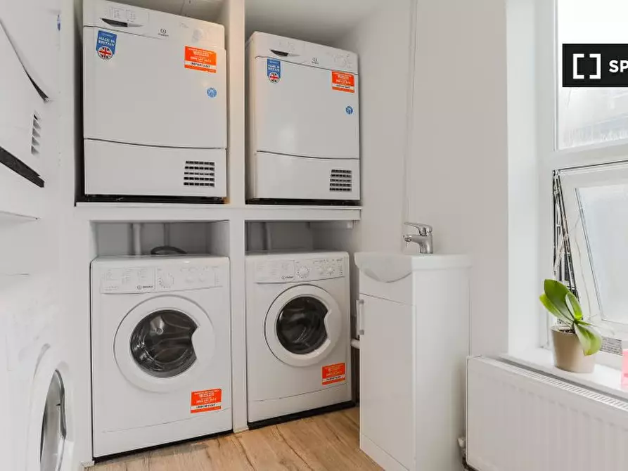 Immagine 6 di Ufficio in affitto  in Queensborough Terrace a Paddington