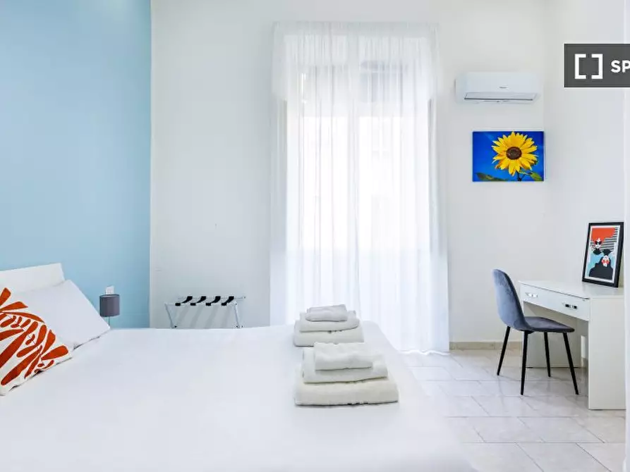 Immagine 2 di Appartamento in affitto  in Corso Meridionale a Napoli