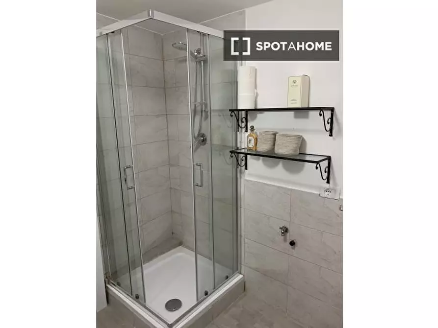 Immagine 12 di Appartamento in affitto  in Via Cassia a Roma