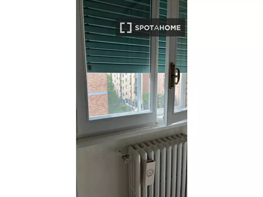 Immagine 4 di Camera condivisa in affitto  in Via Sant'Abbondio a Milano