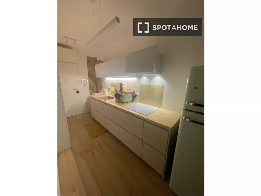 Immagine 12 di Ufficio in affitto  in Via Mascarella a Bologna