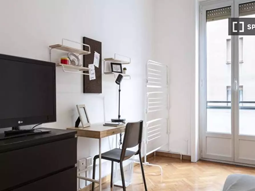 Immagine 4 di Camera condivisa in affitto  in Via Pollaiuolo a Milano