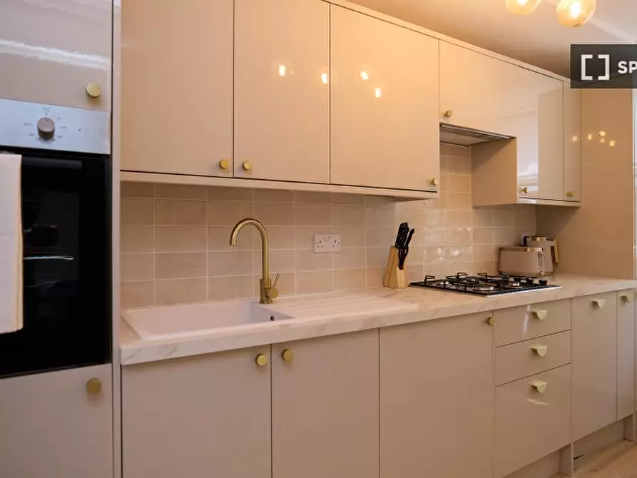 Immagine 15 di Appartamento in affitto  in Talbot Road a Paddington