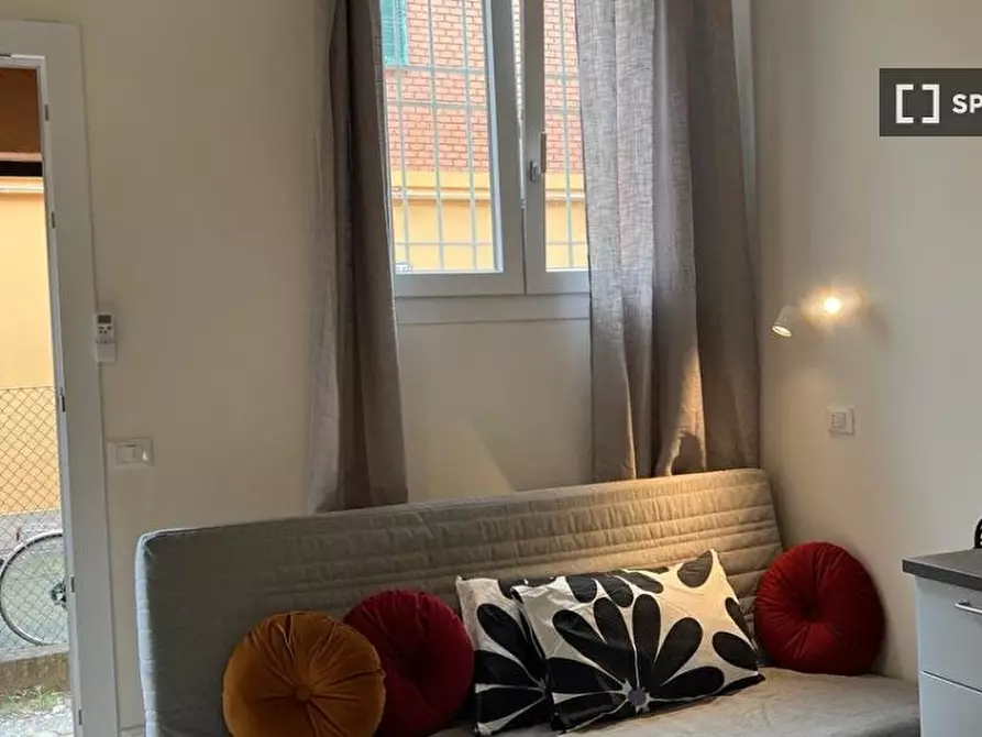 Immagine 1 di Appartamento in affitto  in Via Andrea da Faenza a Bologna