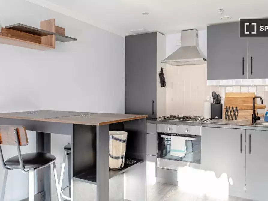 Immagine 4 di Appartamento in affitto  in Greyhound Rd a Hammersmith