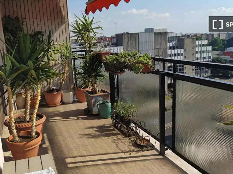 Immagine 12 di Camera condivisa in affitto  in Via Marco Polo a Corsico