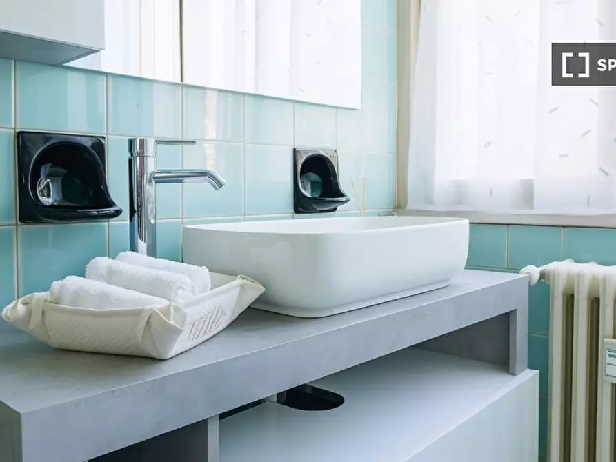 Immagine 14 di Camera condivisa in affitto  in P.za de Angeli Ernesto a Milano