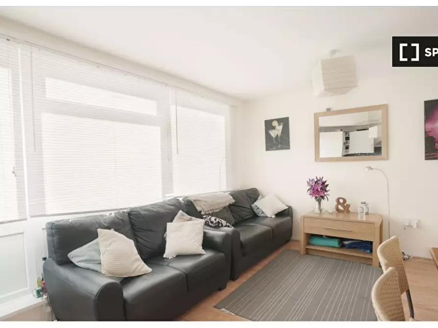 Immagine 4 di Camera condivisa in affitto  in Sheffield Square a Poplar