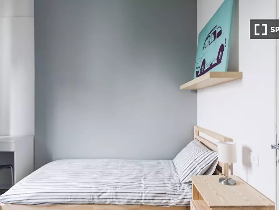 Immagine 2 di Camera condivisa in affitto  in Via Federico Engels a Milano