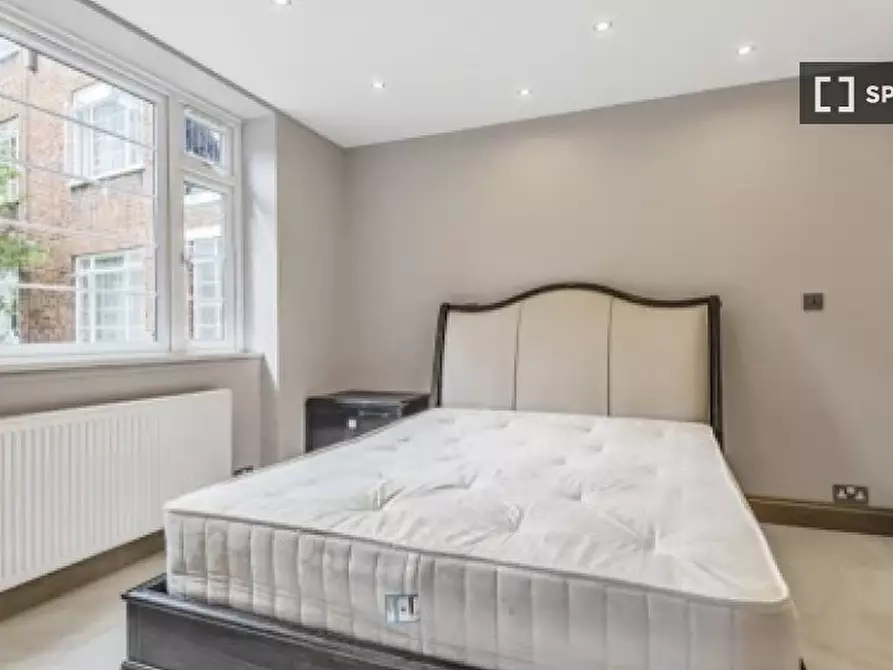 Immagine 8 di Appartamento in affitto  in Townshend Rd a Paddington