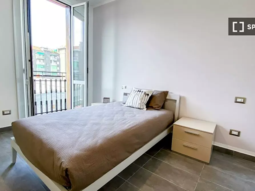 Immagine 2 di Camera condivisa in affitto  in Via Democrito a Milano