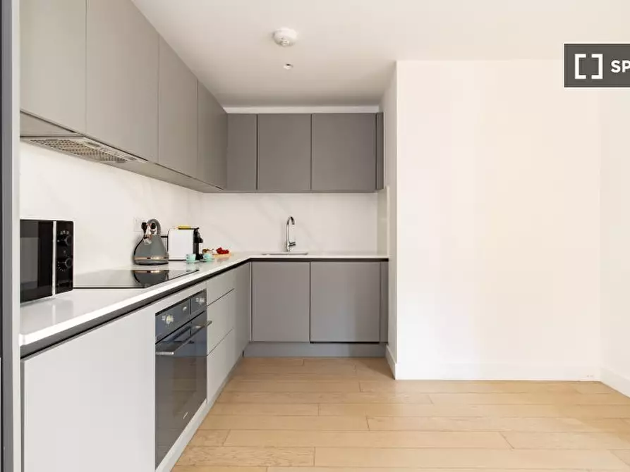 Immagine 3 di Appartamento in affitto  in Harlequin Ave a Hounslow