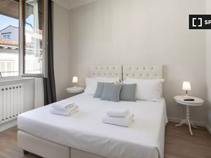 Immagine 2 di Appartamento in affitto  in Via dei Calzaiuoli a Firenze