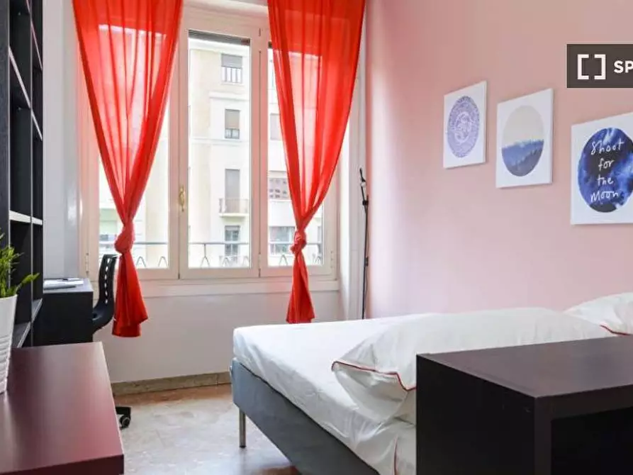 Immagine 2 di Camera condivisa in affitto  in Viale Andrea Doria a Milano