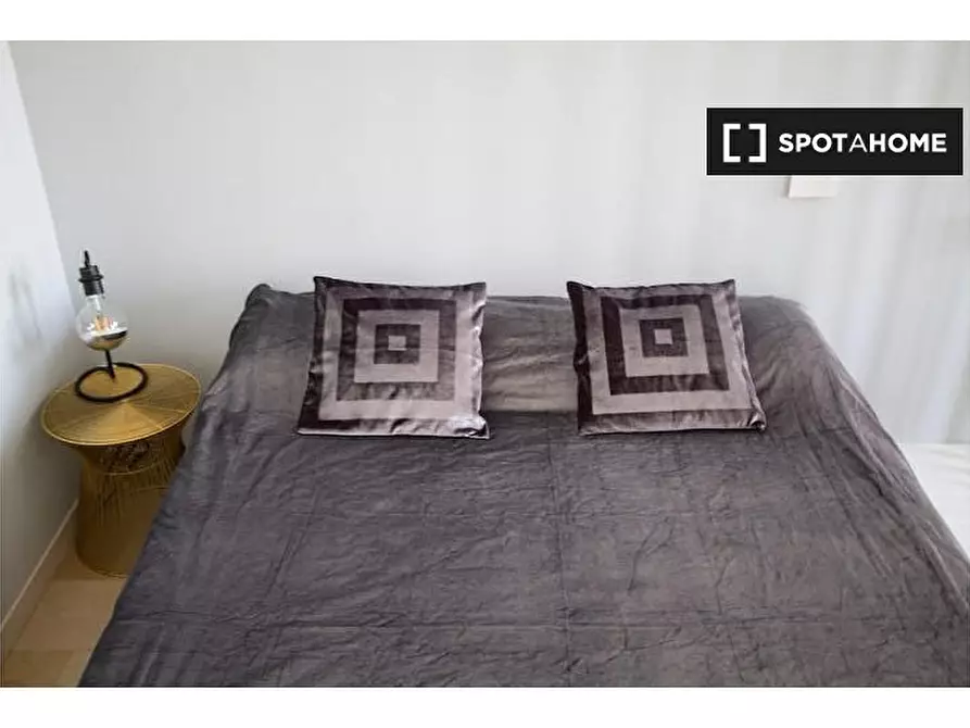 Immagine 6 di Appartamento in affitto  in Via dei Piatti a Milano