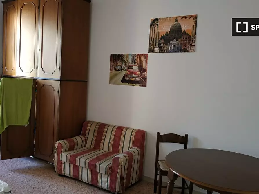 Immagine 10 di Camera condivisa in affitto  in Via Teodolfo Mertel a Roma