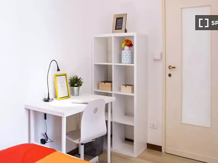 Immagine 5 di Camera condivisa in affitto  in Via Salvatore Barzilai a Milano