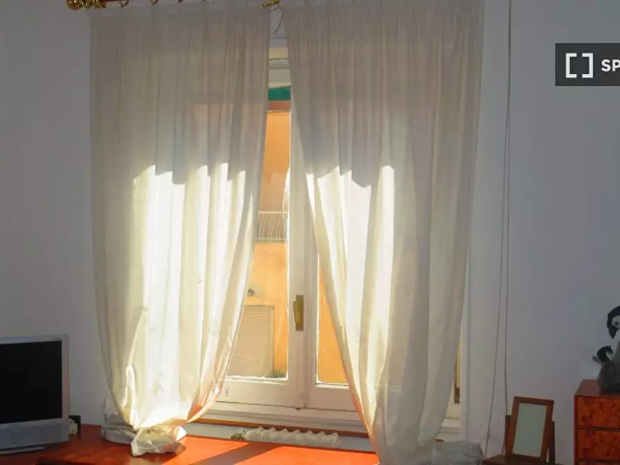 Immagine 6 di Camera condivisa in affitto  in Via Appiano a Roma