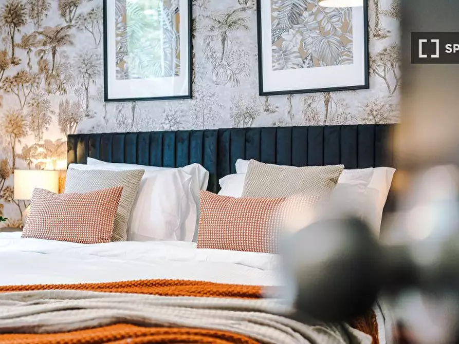 Immagine 7 di Appartamento in affitto  in Alpha St a 