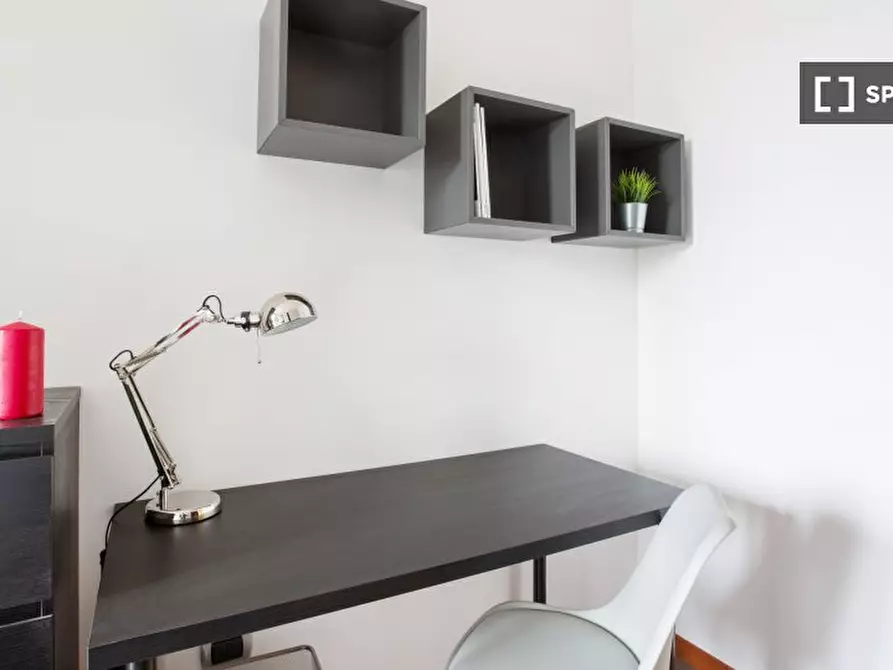 Immagine 2 di Camera condivisa in affitto  in Via Dei Gracchi a Milano