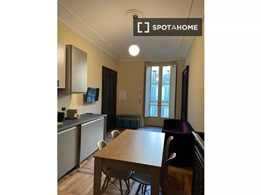 Immagine 8 di Camera condivisa in affitto  in Via Giovanni Camerana a Torino