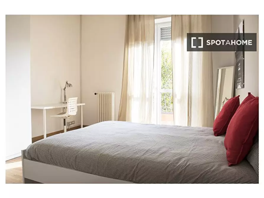 Immagine 2 di Camera condivisa in affitto  in Via Sant'Eusebio a Milano