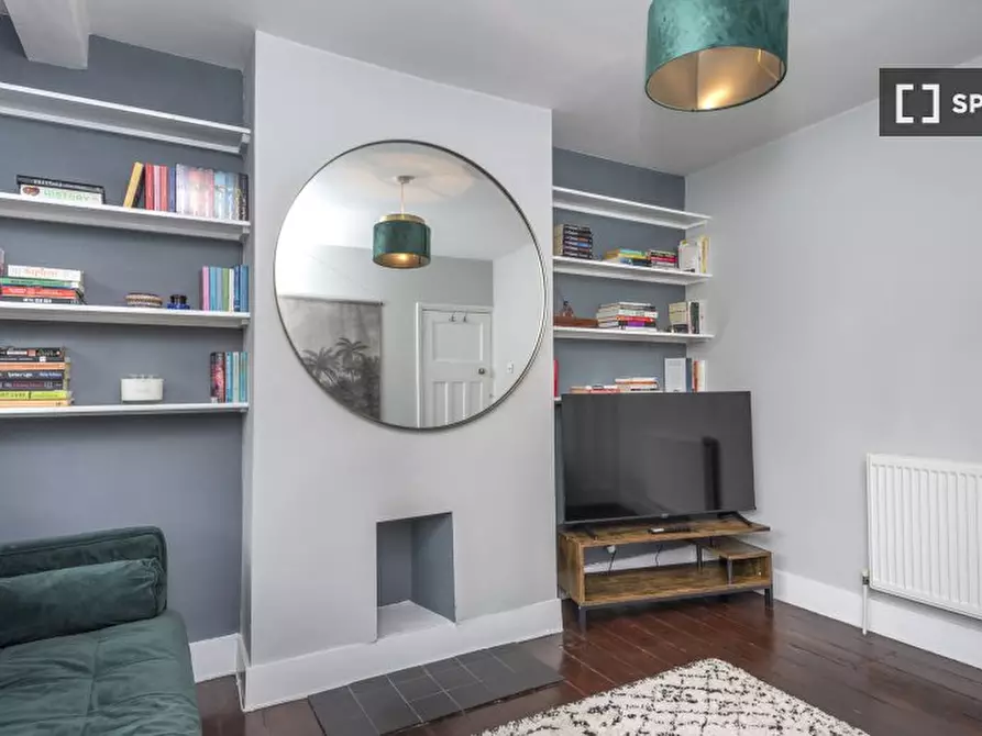 Immagine 5 di Appartamento in affitto  in Kimble Rd a Merton