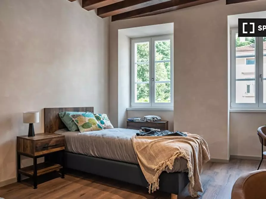 Immagine 4 di Camera condivisa in affitto  in Via Paganini a Rovereto