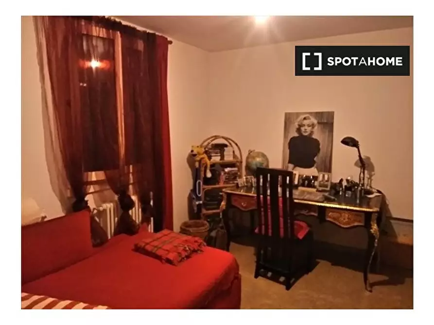 Immagine 2 di Camera condivisa in affitto  in Via Calamosco a Bologna