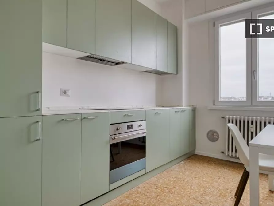 Immagine 14 di Camera condivisa in affitto  in Via Vigevano a Milano